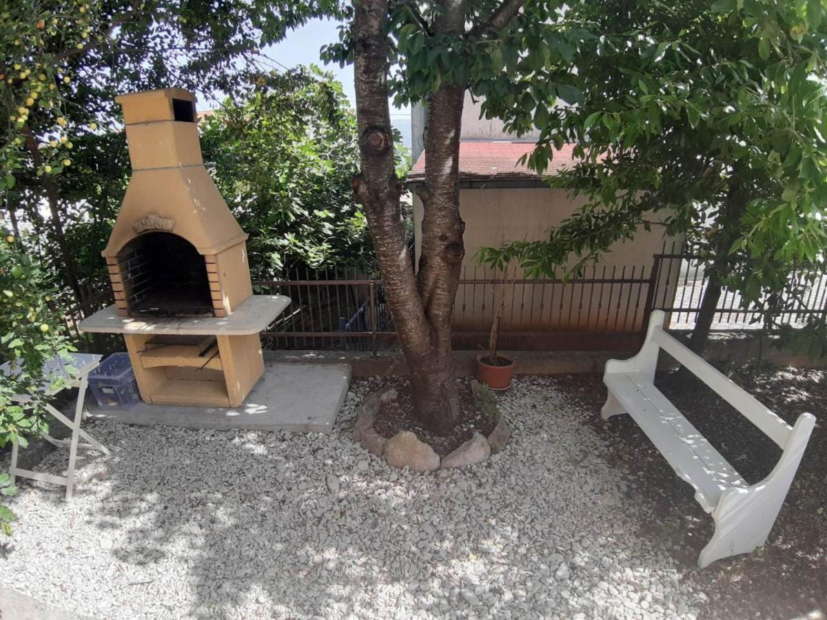 Apartment Ela Trogir Exterior foto